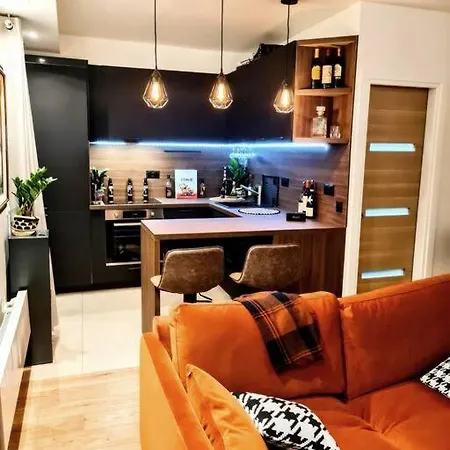 Center - Beautiful & Cosy Flat شقة *